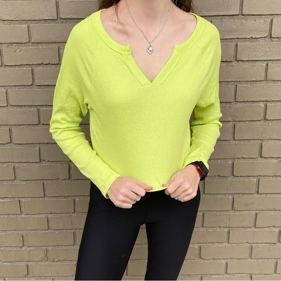 Spring Cropped Shirts - Picture 2 of 6